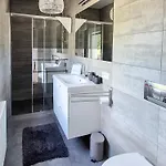 Alcatraz Z Jacuzzi カルパッチ