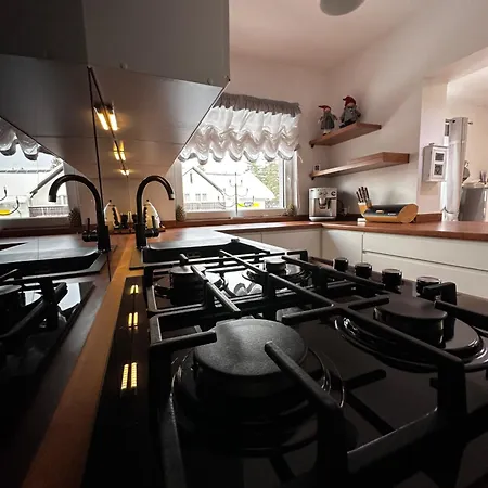 Alcatraz Z Jacuzzi Hotel apartamentowy 4*