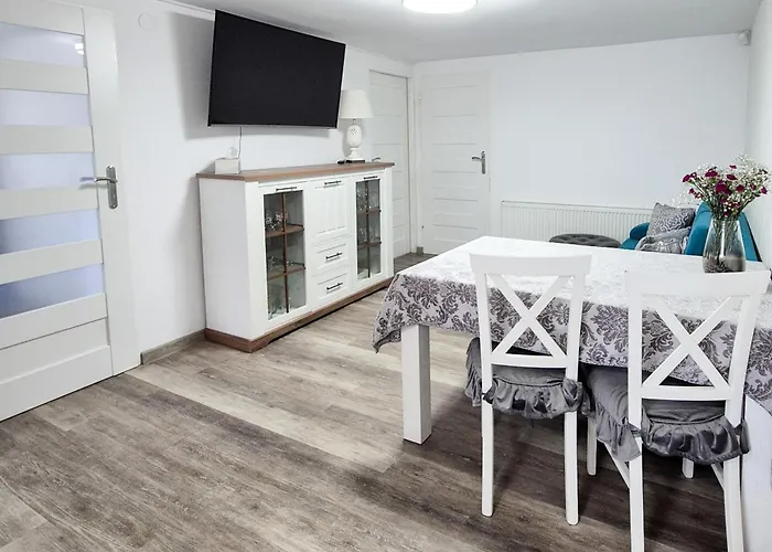 מלון דירות Alcatraz Z Jacuzzi קרפאז'