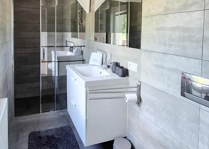 Alcatraz Z Jacuzzi קרפאז'